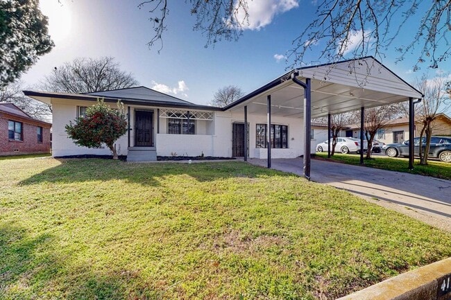 4109 Fortune Ln in Dallas, TX - Building Photo - Building Photo