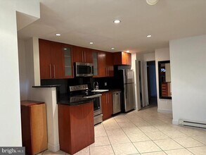 830 D St SE in Washington, DC - Building Photo - Building Photo
