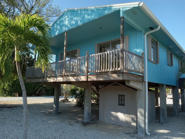 201 Cutthroat Dr in Cudjoe Key, FL - Building Photo - Building Photo