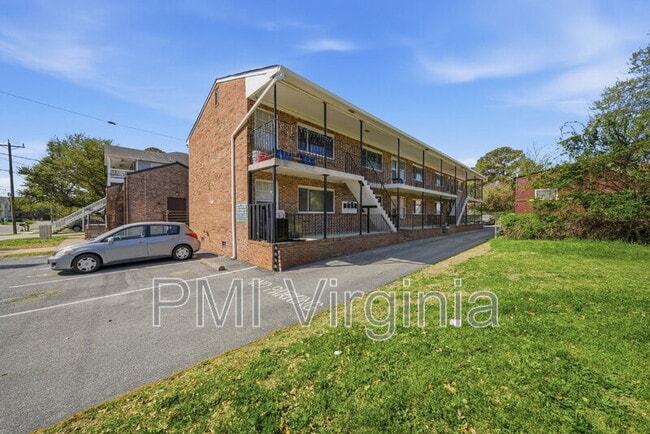 property at 9563 15th Bay St