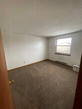 2719 Oppenheim Ct in North Tonawanda, NY - Building Photo - Building Photo