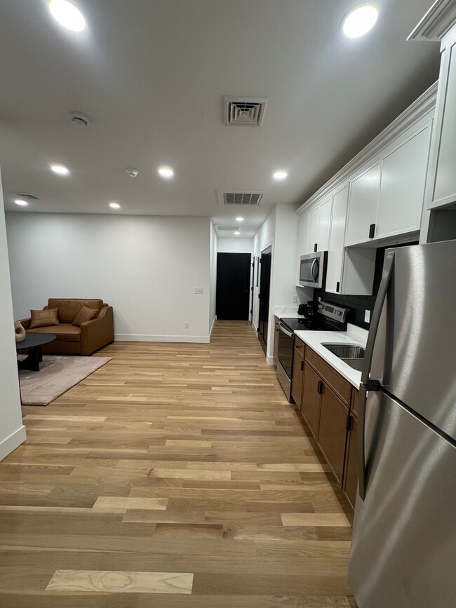 1002 Broad St, Unit 8 in Central Falls, RI - Building Photo - Building Photo