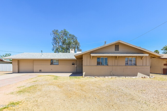 property at 5514 W Monterosa St
