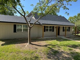 502 Rogers Way in Rockwall, TX - Building Photo