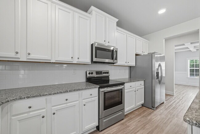 33 North St in Canton, GA - Building Photo - Building Photo