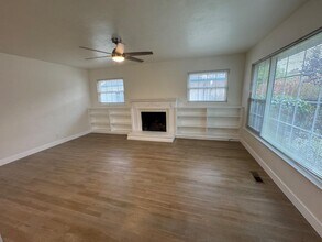 429 Larkin St in Monterey, CA - Building Photo - Building Photo