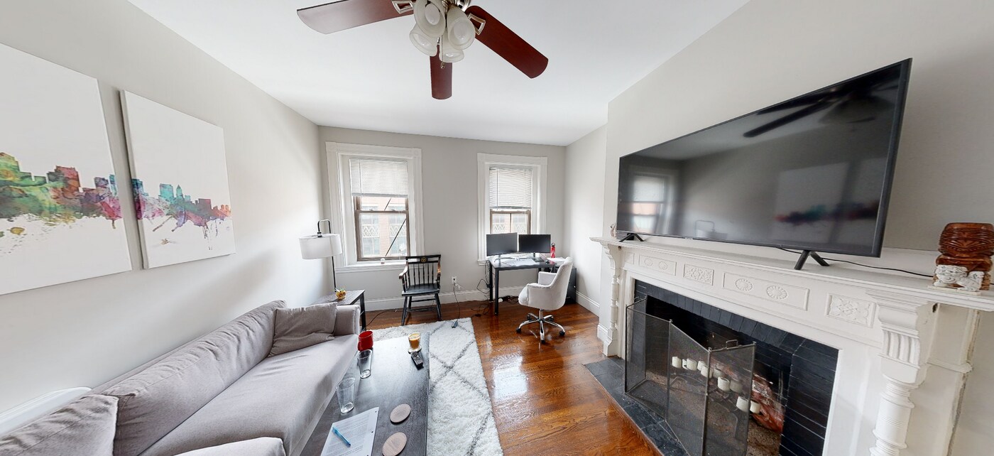 16 Kennedy Rd, Unit 3 in Cambridge, MA - Foto de edificio