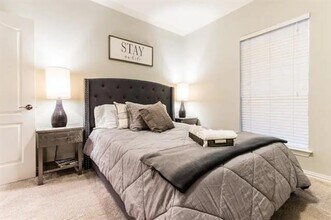 3251 San Jacinto St in Dallas, TX - Building Photo - Building Photo