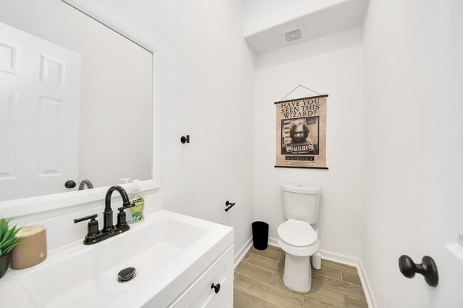 4613 Ireland St in Houston, TX - Building Photo - Building Photo