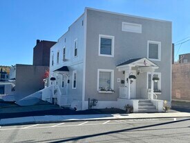 26 Elm St in Winchester, CT - Building Photo