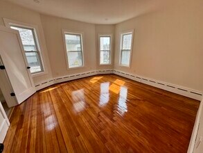 805 Blue Hill Ave, Unit 2 in Boston, MA - Building Photo - Building Photo