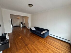 118 W 11th St in Bayonne, NJ - Building Photo - Building Photo