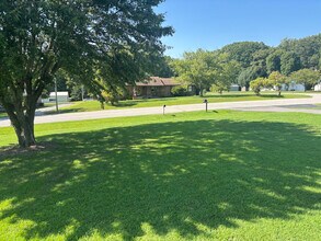 638 Chitwood Dr in Lafayette, TN - Building Photo - Building Photo