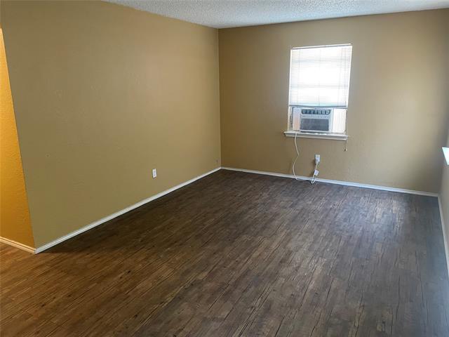 908 N Zang Blvd in Dallas, TX - Building Photo - Building Photo