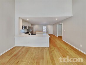 4021 Deer Run Trce in Spring Hill, TN - Foto de edificio - Building Photo