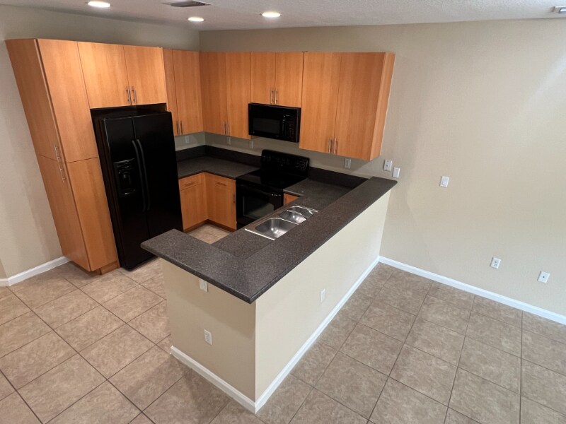 3107 NW 25th Terrace in Oakland Park, FL - Building Photo