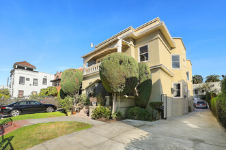 1006 N Heliotrope Dr in Los Angeles, CA - Building Photo - Building Photo