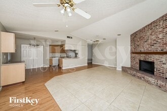 6222 Palmview Ct in Tampa, FL - Foto de edificio - Building Photo