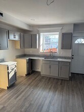 3713 Oakmont Ave in Baltimore, MD - Building Photo - Building Photo