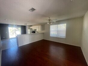 106 Louise Dr in Crestview, FL - Building Photo - Building Photo