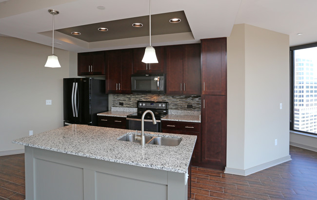 AT580 Apartments in Cincinnati, OH - Building Photo - Interior Photo