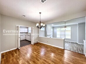 5058 Pheasant Run Ln in Memphis, TN - Building Photo - Building Photo