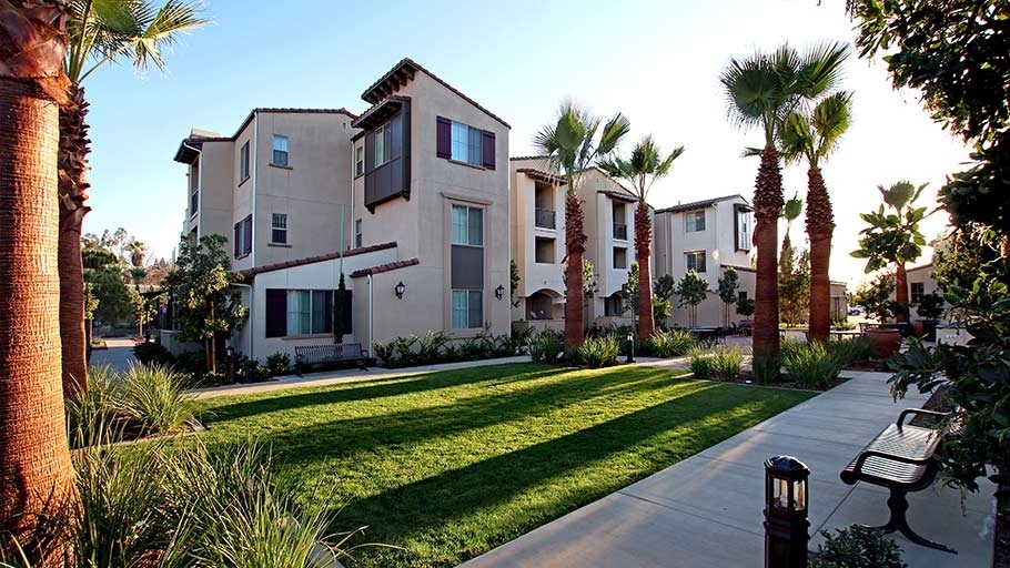 Birch Hills Apartments in Brea, CA - Building Photo