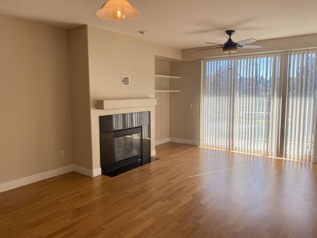 9019 E Panorama Cir in Centennial, CO - Building Photo - Building Photo