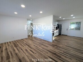3916 E Pikes Peak Ave in Colorado Springs, CO - Building Photo - Building Photo