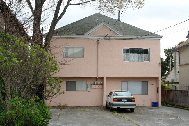 1942 Russell St in Berkeley, CA - Building Photo - Building Photo