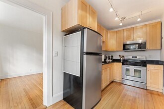 27 Concord Ave, Unit #1 in Cambridge, MA - Building Photo - Building Photo