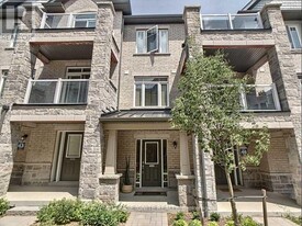 2556 Ladyfern Crossing in Pickering, ON - Building Photo