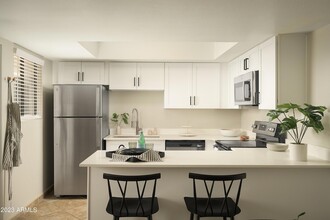 8550 E McDowell Rd, Unit 1 in Scottsdale, AZ - Foto de edificio - Building Photo