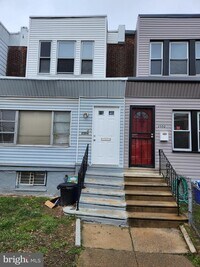 2554 S 66th St - 14