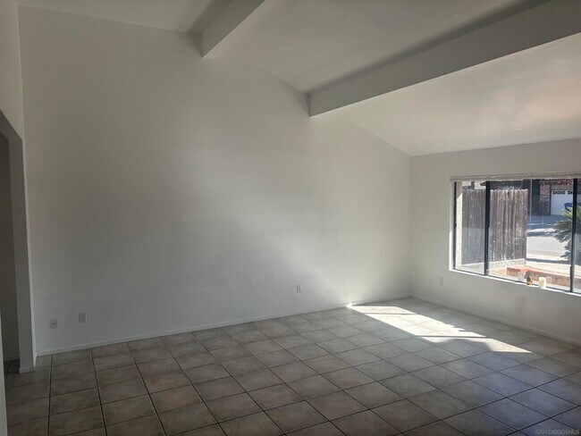 9170 Circulo Margen in Spring Valley, CA - Building Photo - Building Photo