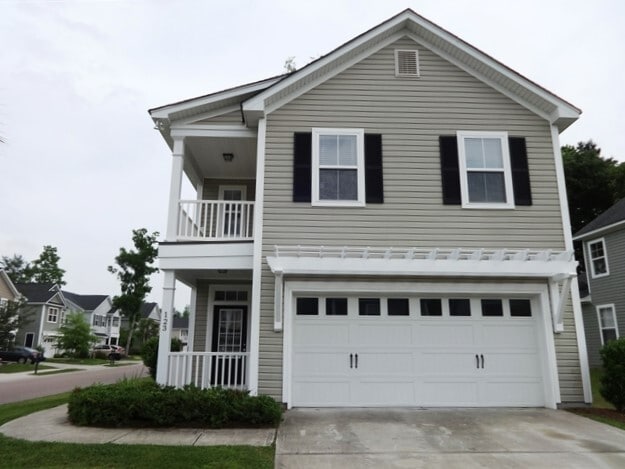 property at 123 Diploma Dr