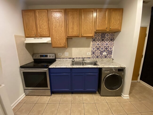 3906 W Belmont Ave in Chicago, IL - Building Photo - Building Photo