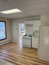 3 Charles St in Chicopee, MA - Building Photo - Building Photo
