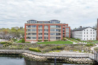 Stone Harbor Condominiums in Bristol, RI - Building Photo - Building Photo