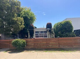 1609-1611 Chalcedony St in San Diego, CA - Building Photo
