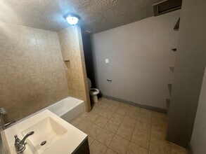 4502 Cavalcade St in Houston, TX - Building Photo - Building Photo