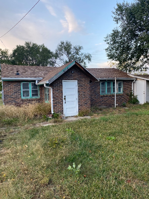property at 511 W 17th St