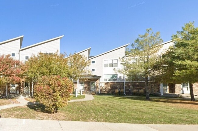property at 301 SE 11th St