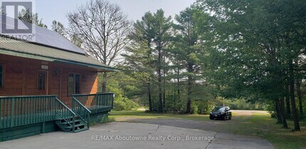 914 Skootamatta Lake Rd in North Frontenac, ON - Building Photo - Building Photo