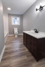 308 King St, Unit Apartment #1 in Pottstown, PA - Building Photo - Building Photo