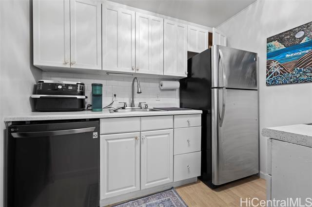 property at 68-041 Waialua Beach Rd