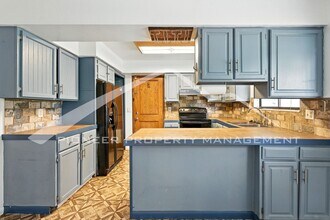 8464 W 74th Pl in Arvada, CO - Building Photo - Building Photo