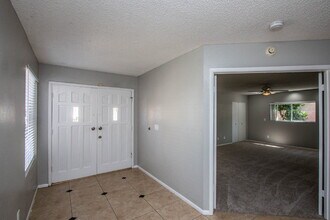8633 E Clydesdale Trail in Scottsdale, AZ - Building Photo - Building Photo