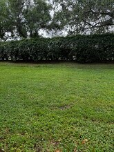 1868 NW 79th Way in Pembroke Pines, FL - Building Photo - Building Photo