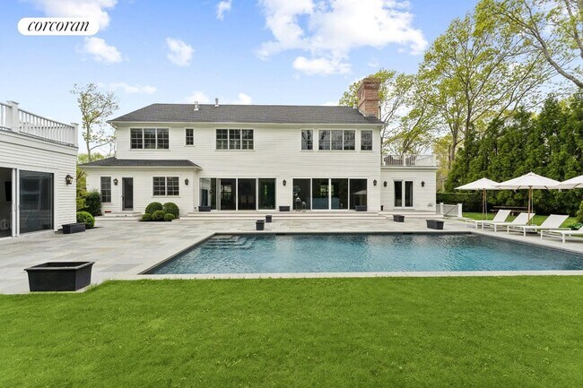 361 Madison St in Sag Harbor, NY - Building Photo - Building Photo